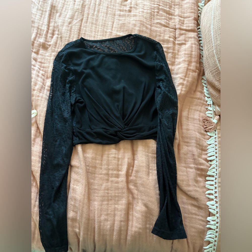 Elegant Black Lace Long Sleeve Top